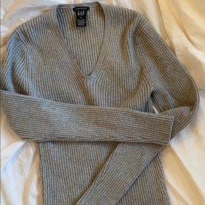 Great condition women’s grey sweater